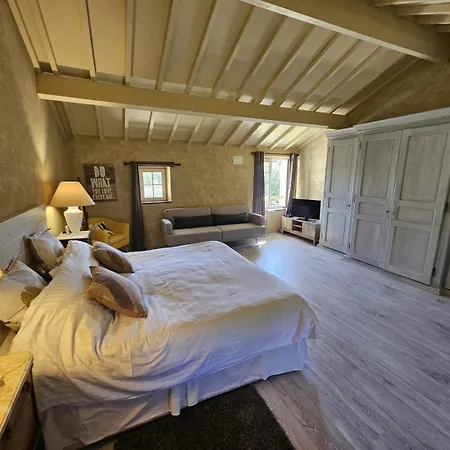Le Clos De Nocleg ze śniadaniem 3*
